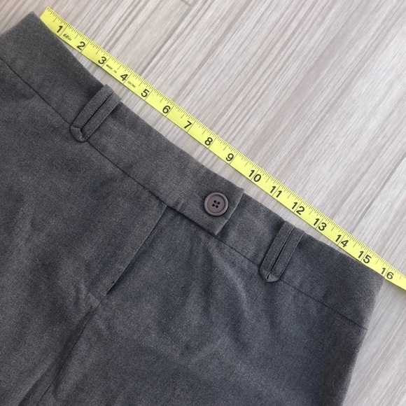 Skirt w/back buttons Size 12 - Picture 6 of 7